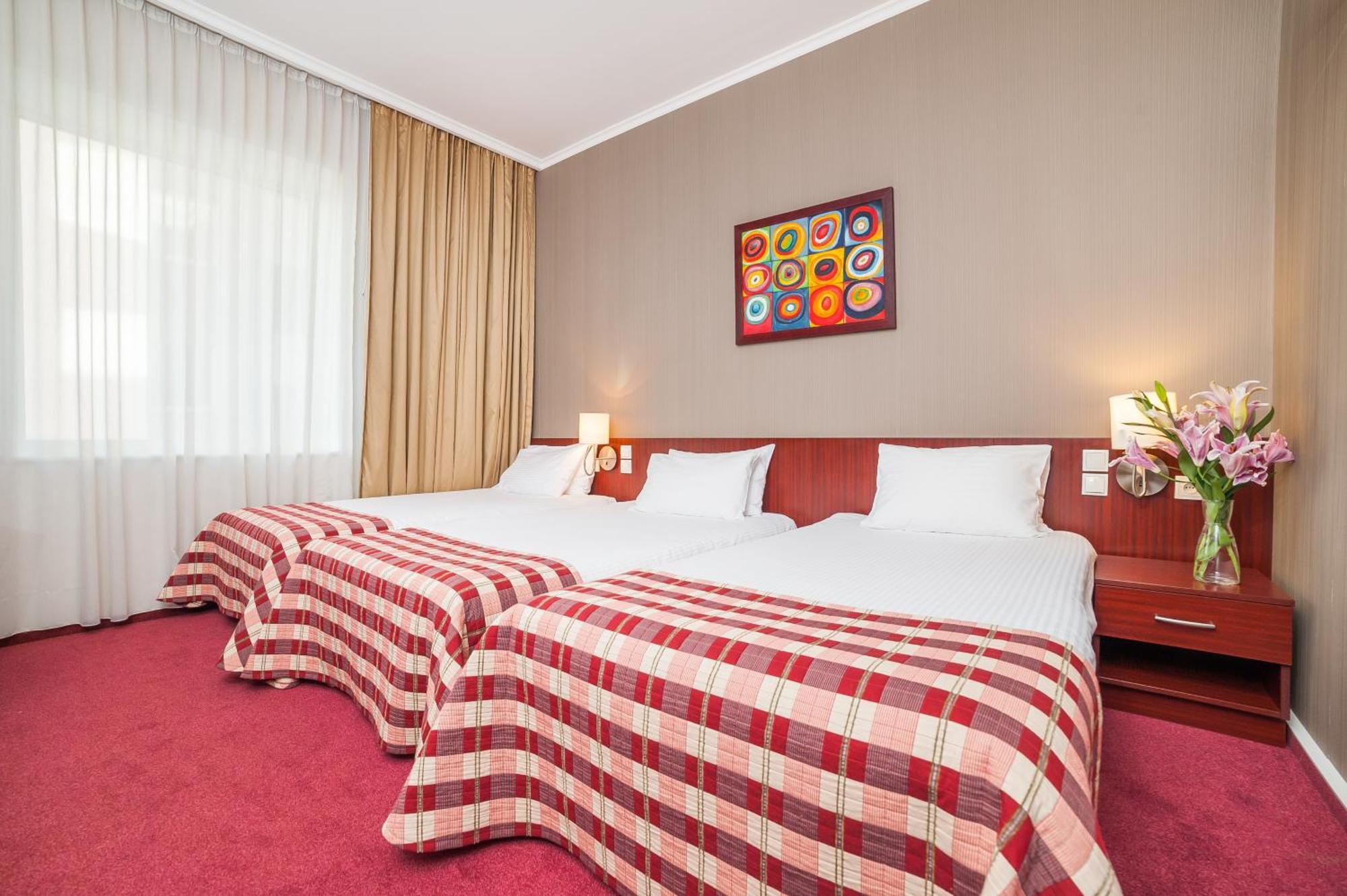 Triple Room,1277021626:JPEG