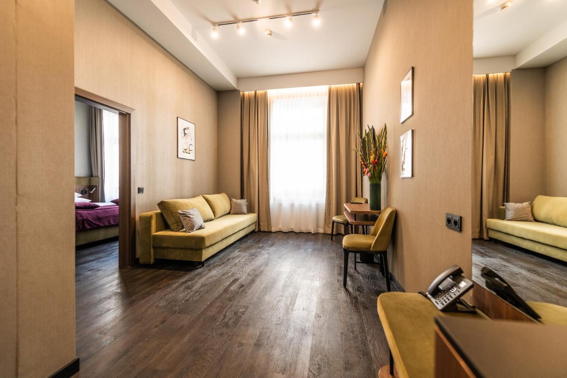 One-Bedroom Apartment