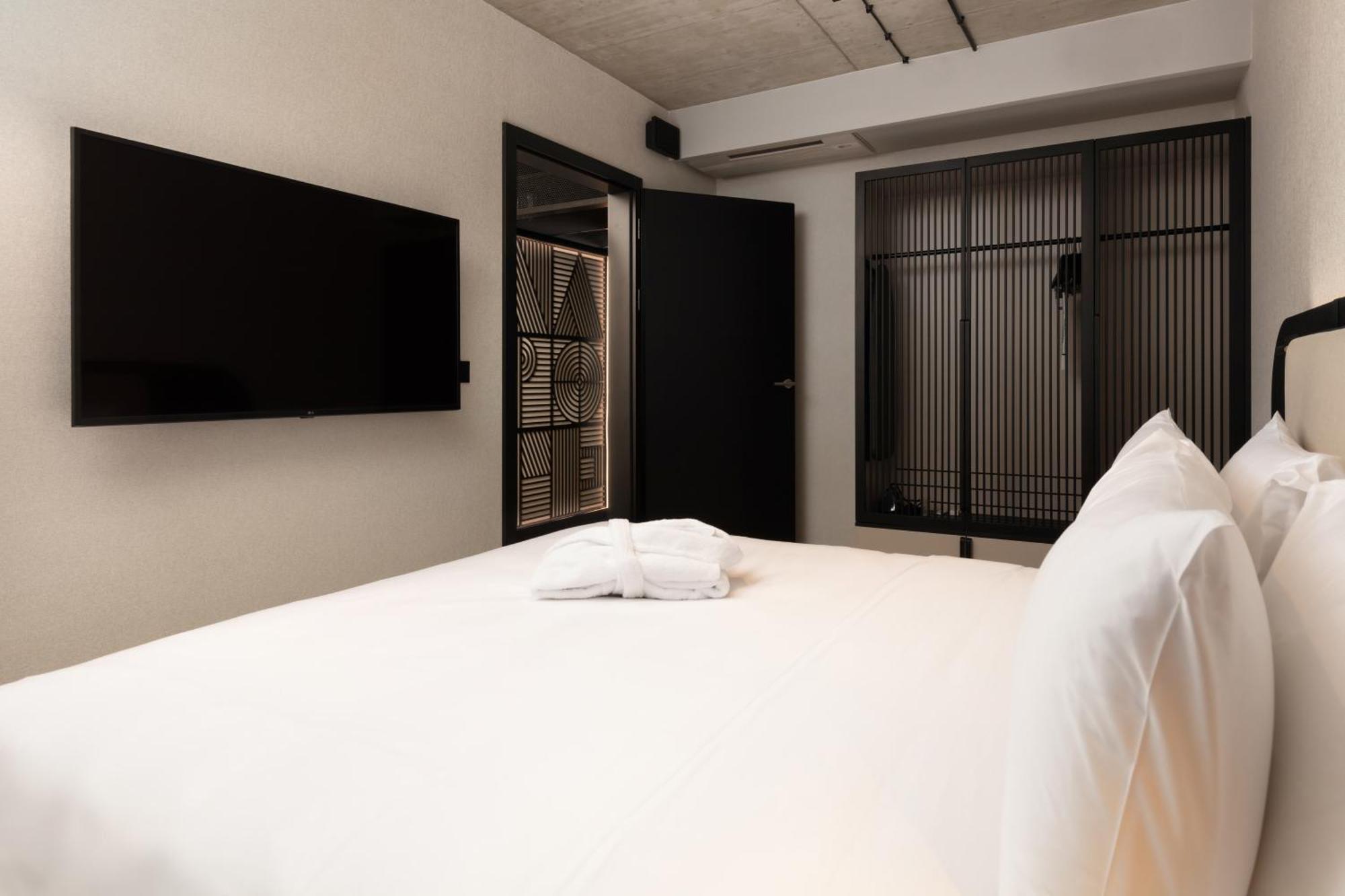 King Suite Sofa Bed,1705158843:JPEG
